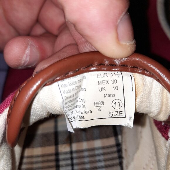 American Eagle AE Shoes Mens 11 Red Canvas Tennis Sneaker Memory Foam Classic - Picture 4 of 7